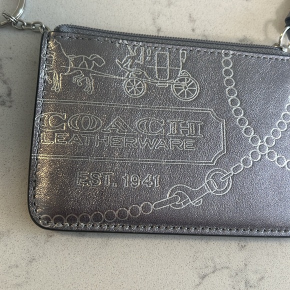 Coach pewter metallic silver card holder - Picture 3 of 7